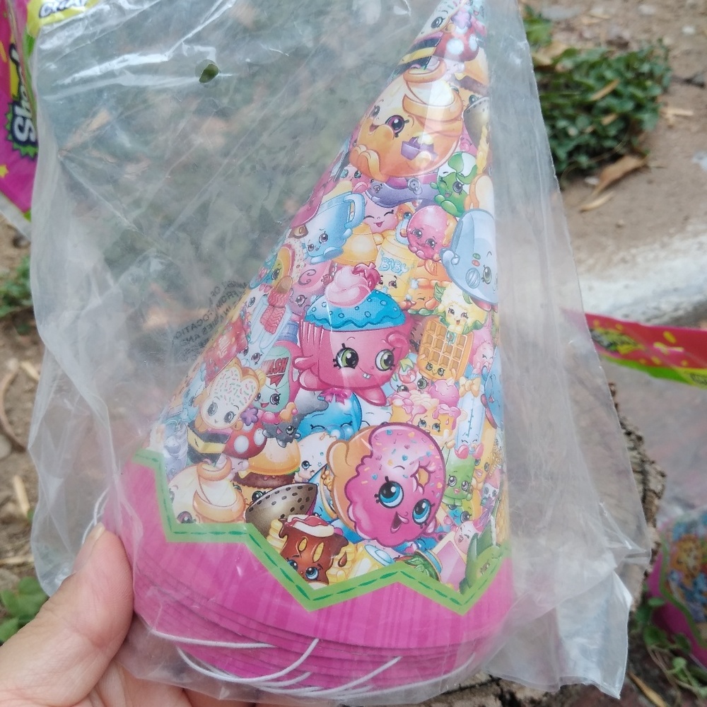 Shopkins Party Decor Bundle - Picture 6 of 8